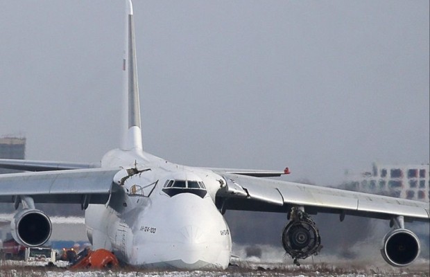По факту аварийной посадки самолета АН-124 в Новосибирске возбудили дело