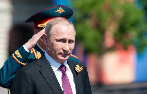 Путин объявил о проведении парада Победы 24 июня