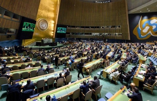 Генассамблея ООН возобновила спецсессию по Украине