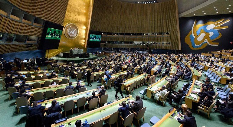 Генассамблея ООН возобновила спецсессию по Украине