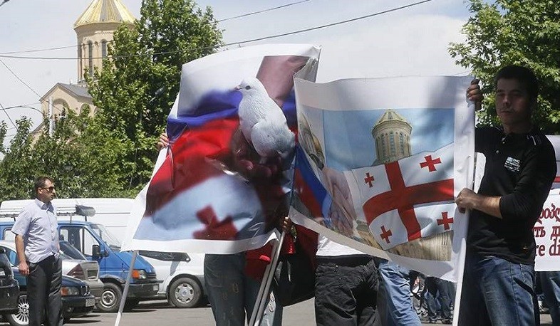 Глава МИД Грузии приветствует отмену визового режима Россией