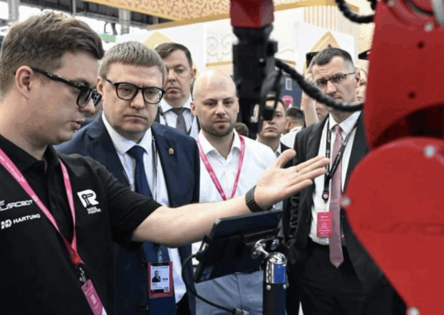 В Екатеринбурге стартовала международная выставка «Иннопром-2026»
