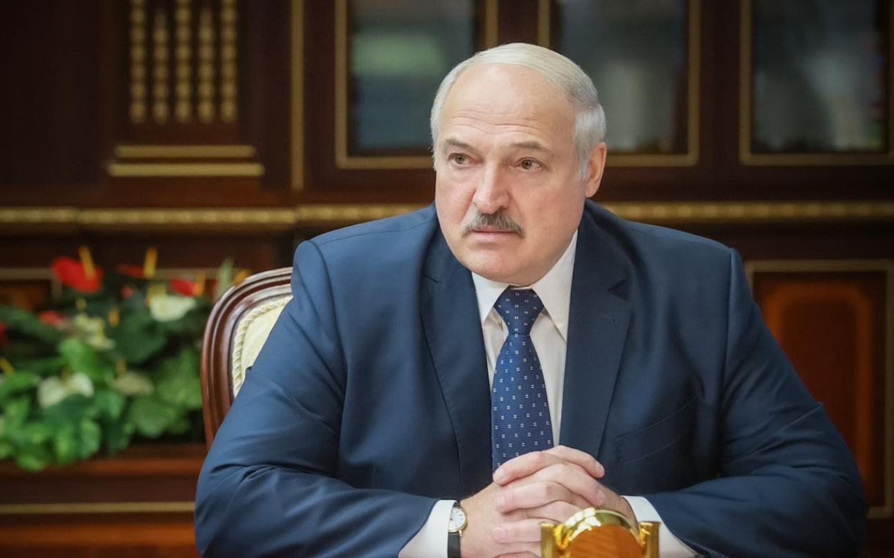 Лукашенко поручил добиваться высокой степени локализации белорусской продукции